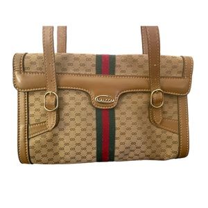 **SOLD**1980s Gucci Shoulder Bag